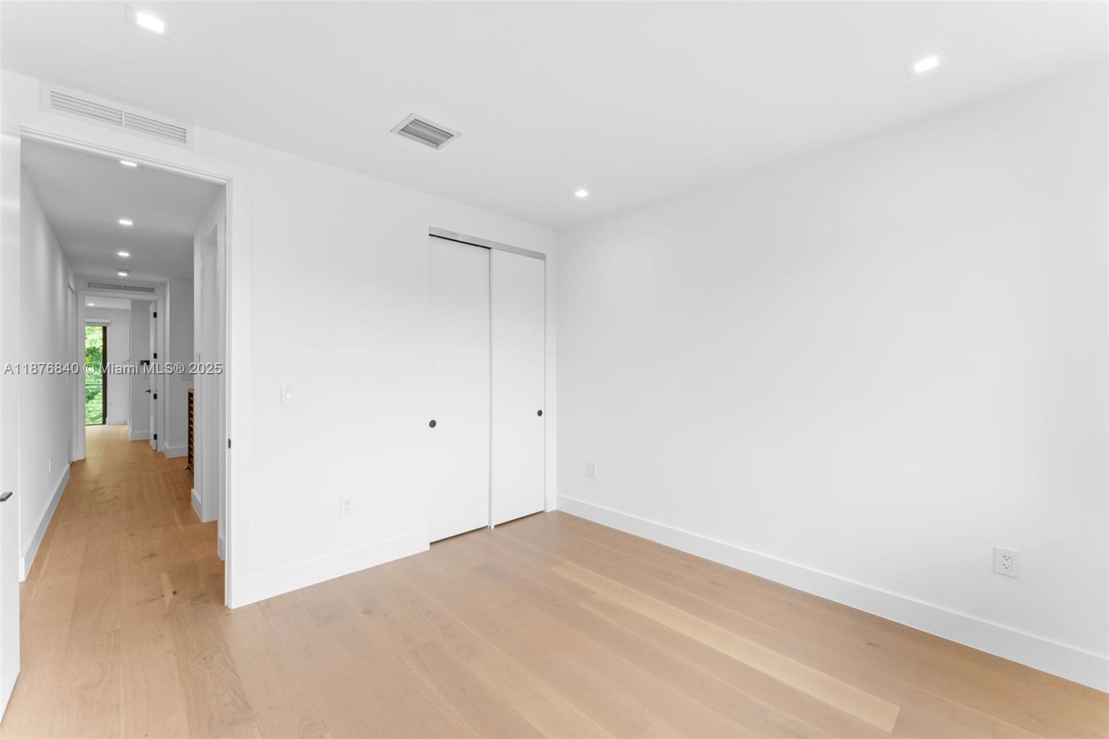   /  4660 sq. ft. $ 2025-09-11 0 Photo