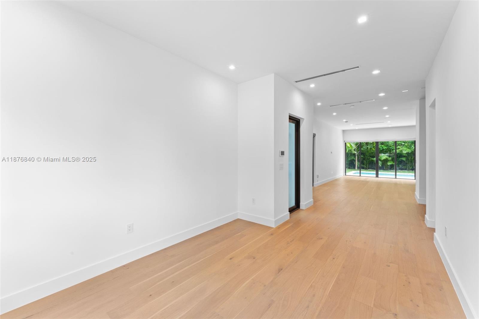   /  4660 sq. ft. $ 2025-09-11 0 Photo