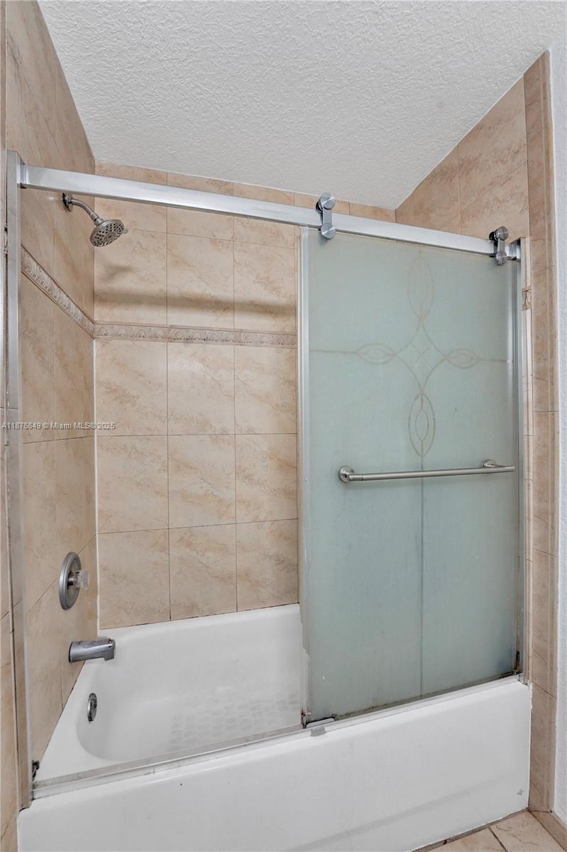   /  2150 sq. ft. $ 2025-09-11 0 Photo
