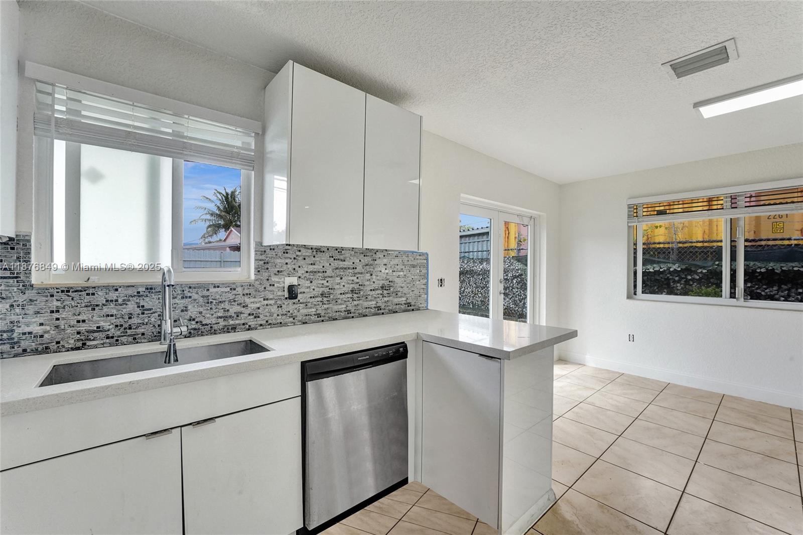   /  2150 sq. ft. $ 2025-09-11 0 Photo