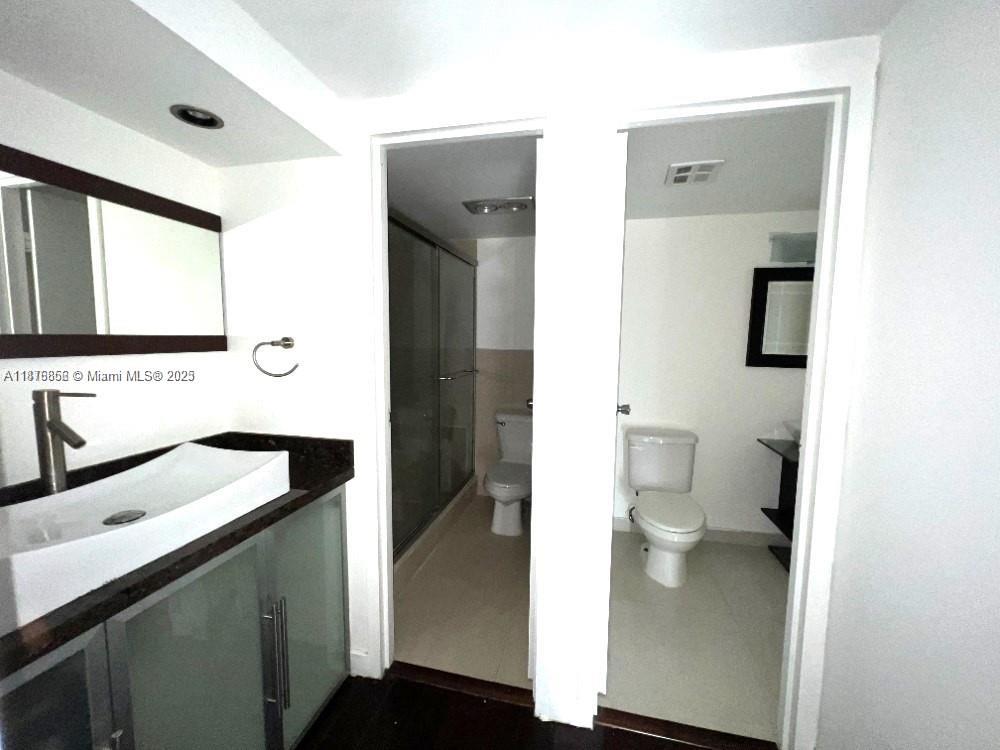 Photo of 3675 Country Club Dr  #507, Aventura, Florida, 33180 - 