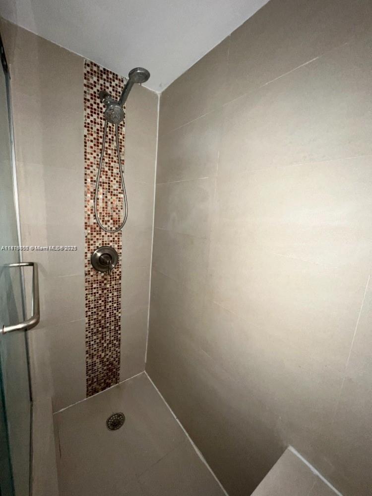 Photo of 3675 Country Club Dr  #507, Aventura, Florida, 33180 - 