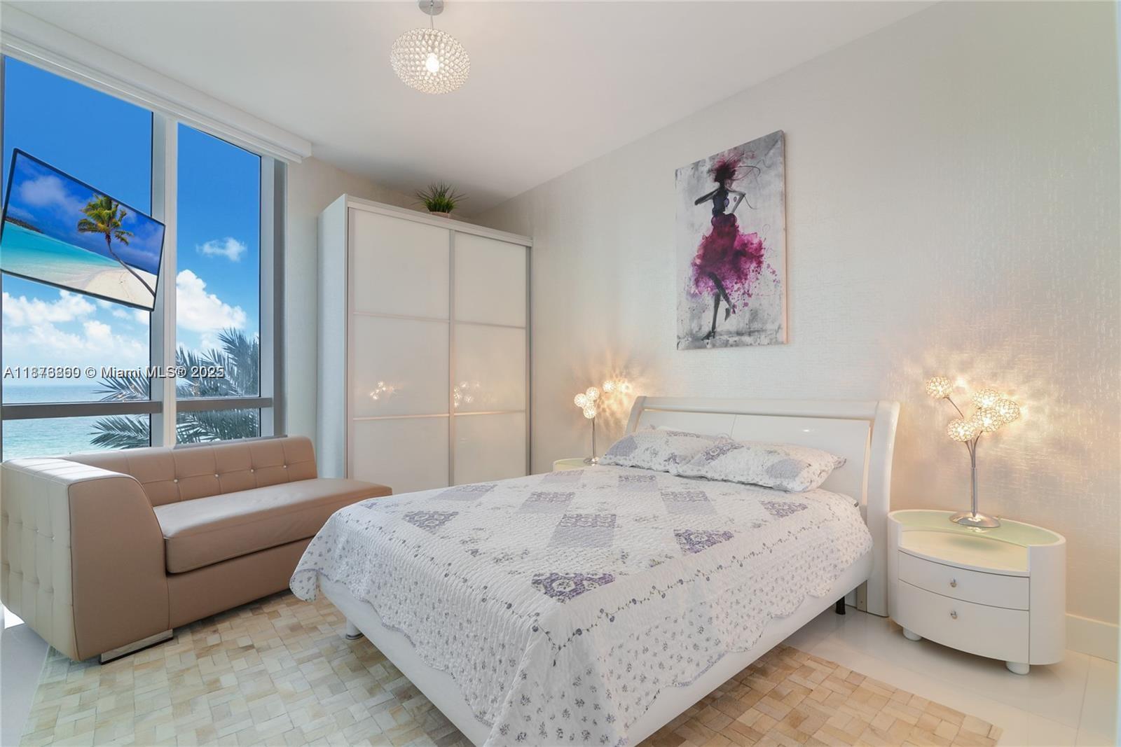 704 3 / 4 2558 sq. ft. $ 2025-09-11 0 Photo