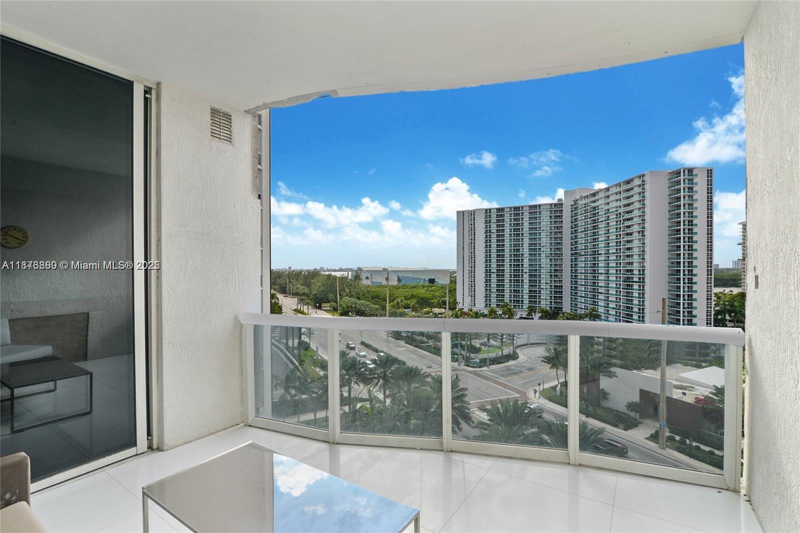 704 3 / 4 2558 sq. ft. $ 2025-09-11 0 Photo