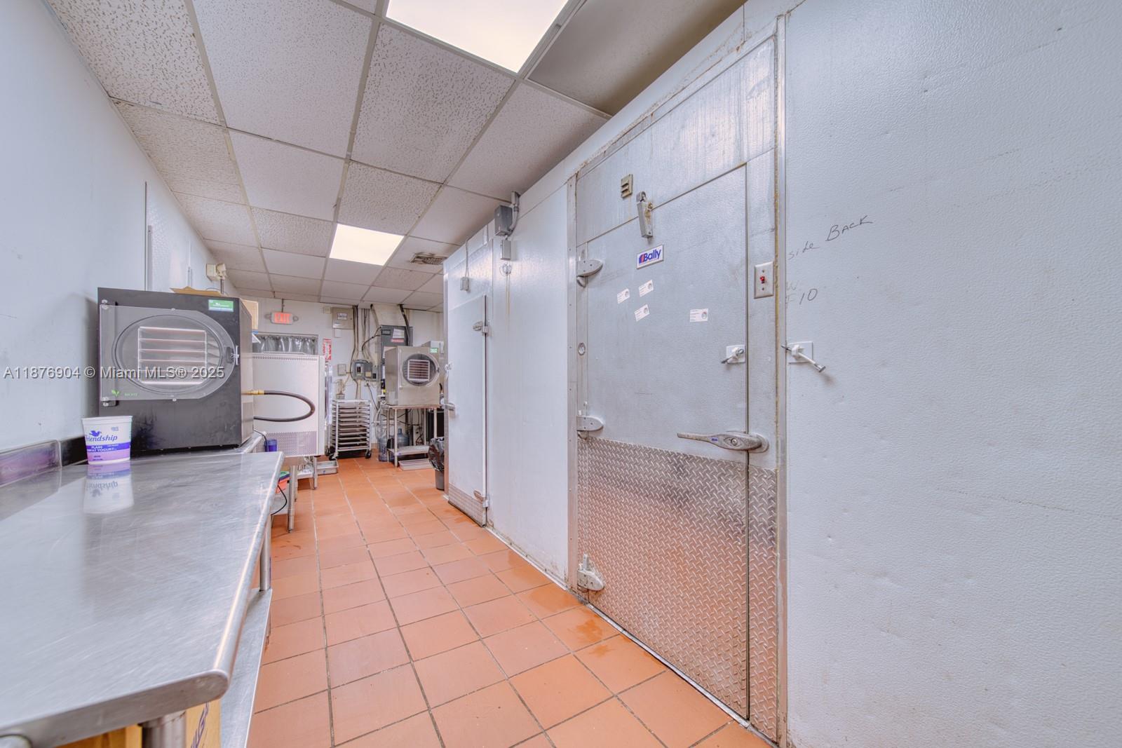 See details / sq. ft. $ 2025-09-11 0 Photo