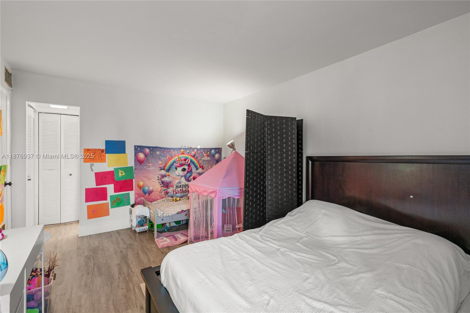 229 2 / 2 1331 sq. ft. $ 2025-09-11 0 foto
