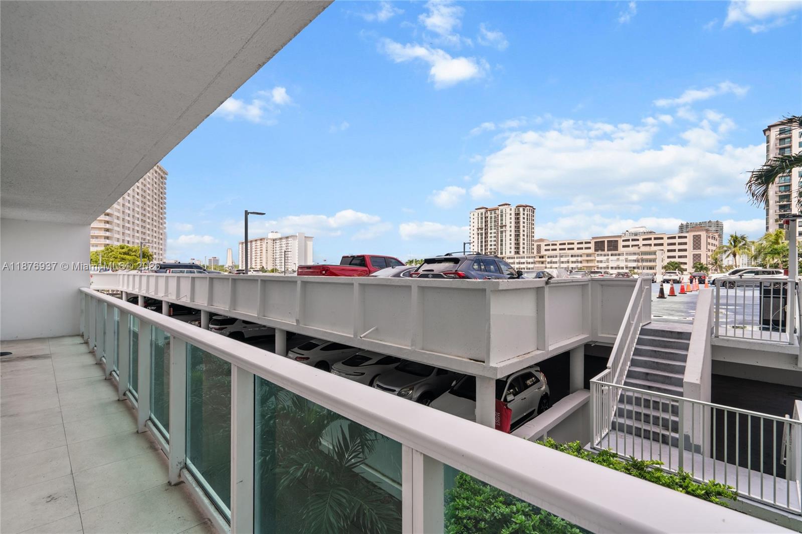 229 2 / 2 1331 sq. ft. $ 2025-09-11 0 foto