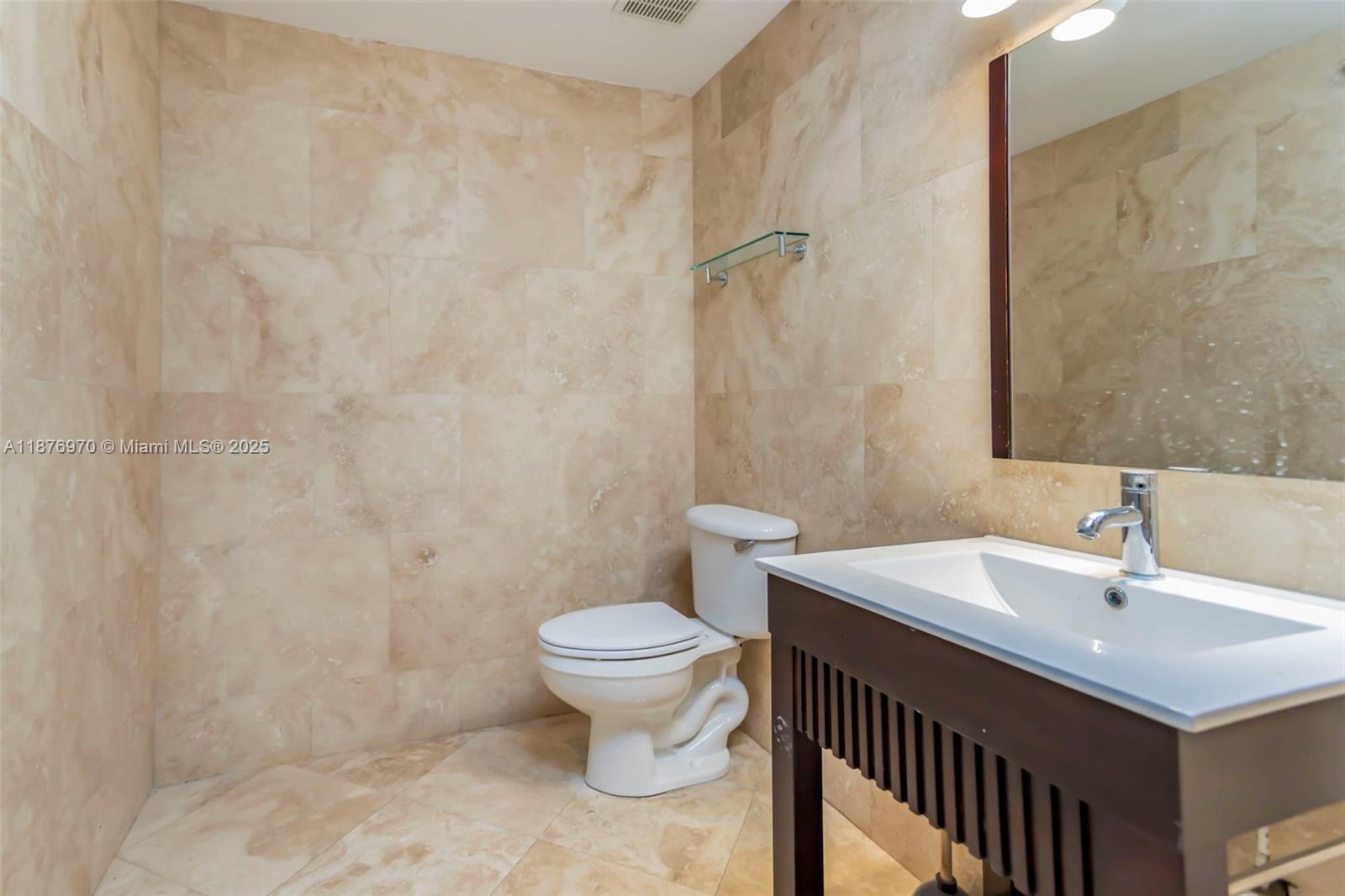 Ver detalles / sq. ft. $ 2025-09-11 0 foto