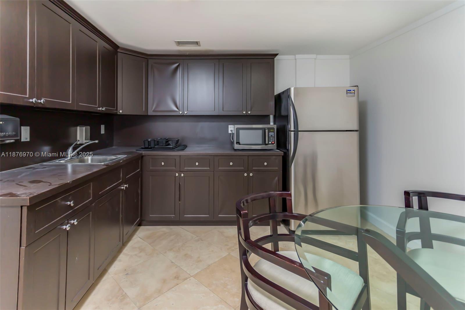 Ver detalles / sq. ft. $ 2025-09-11 0 foto