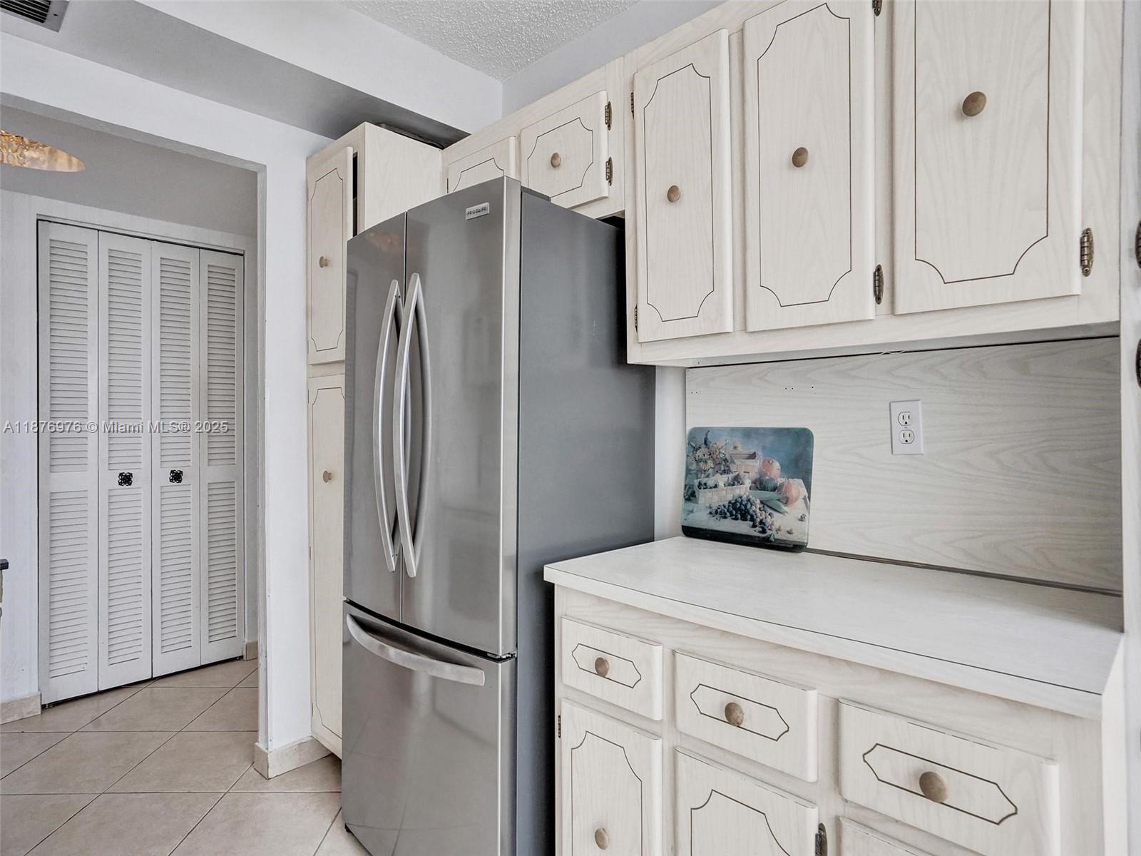 Photo of 1833 Ocean Dr  #1511, Hallandale Beach, Florida, 33009 - 