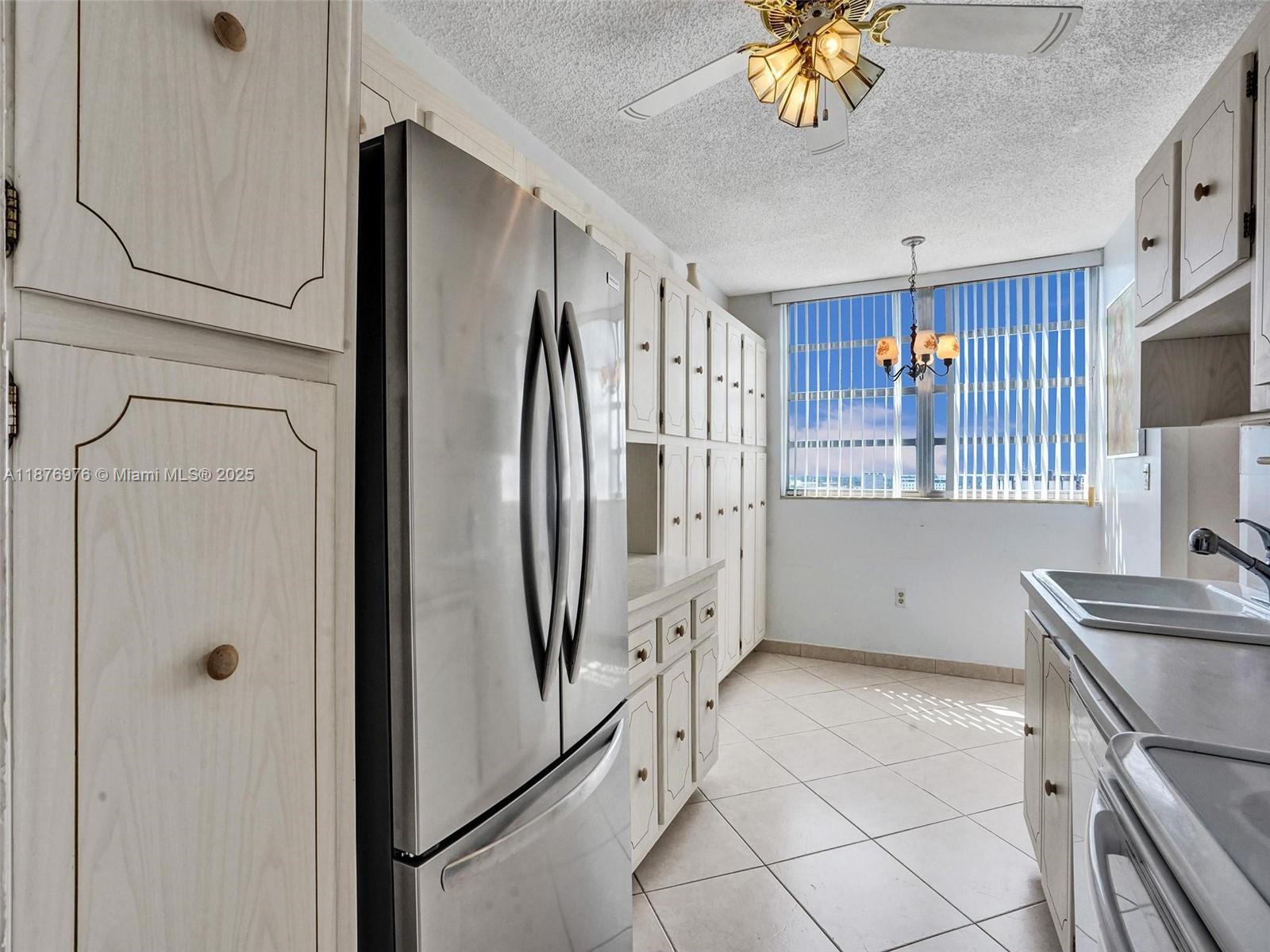 Photo of 1833 Ocean Dr #1511, Hallandale Beach, Florida, 33009 -