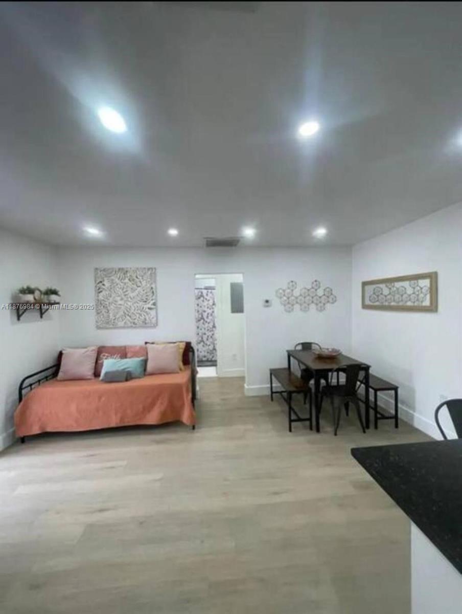   /  1679 sq. ft. $ 2025-09-11 0 Photo