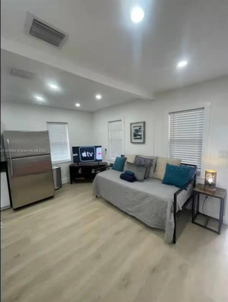   /  1679 sq. ft. $ 2025-09-11 0 Photo