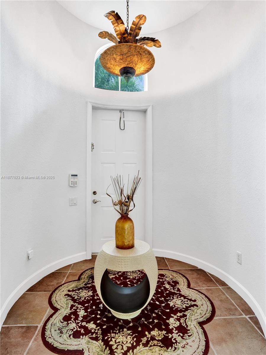 Photo of 842 Spinnaker Dr E  (842), Hollywood, Florida, 33019 - 