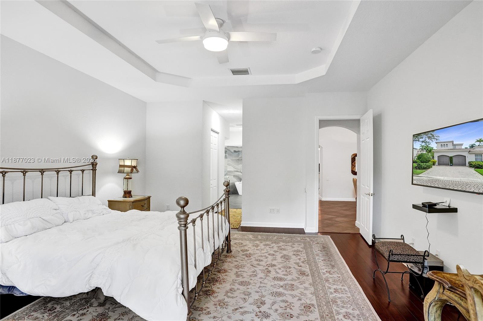 Photo of 842 Spinnaker Dr E  (842), Hollywood, Florida, 33019 - 