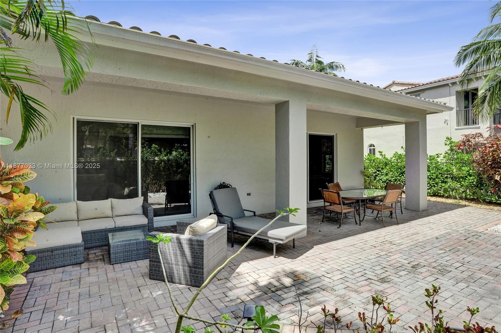 Photo of 842 Spinnaker Dr E  (842), Hollywood, Florida, 33019 - 