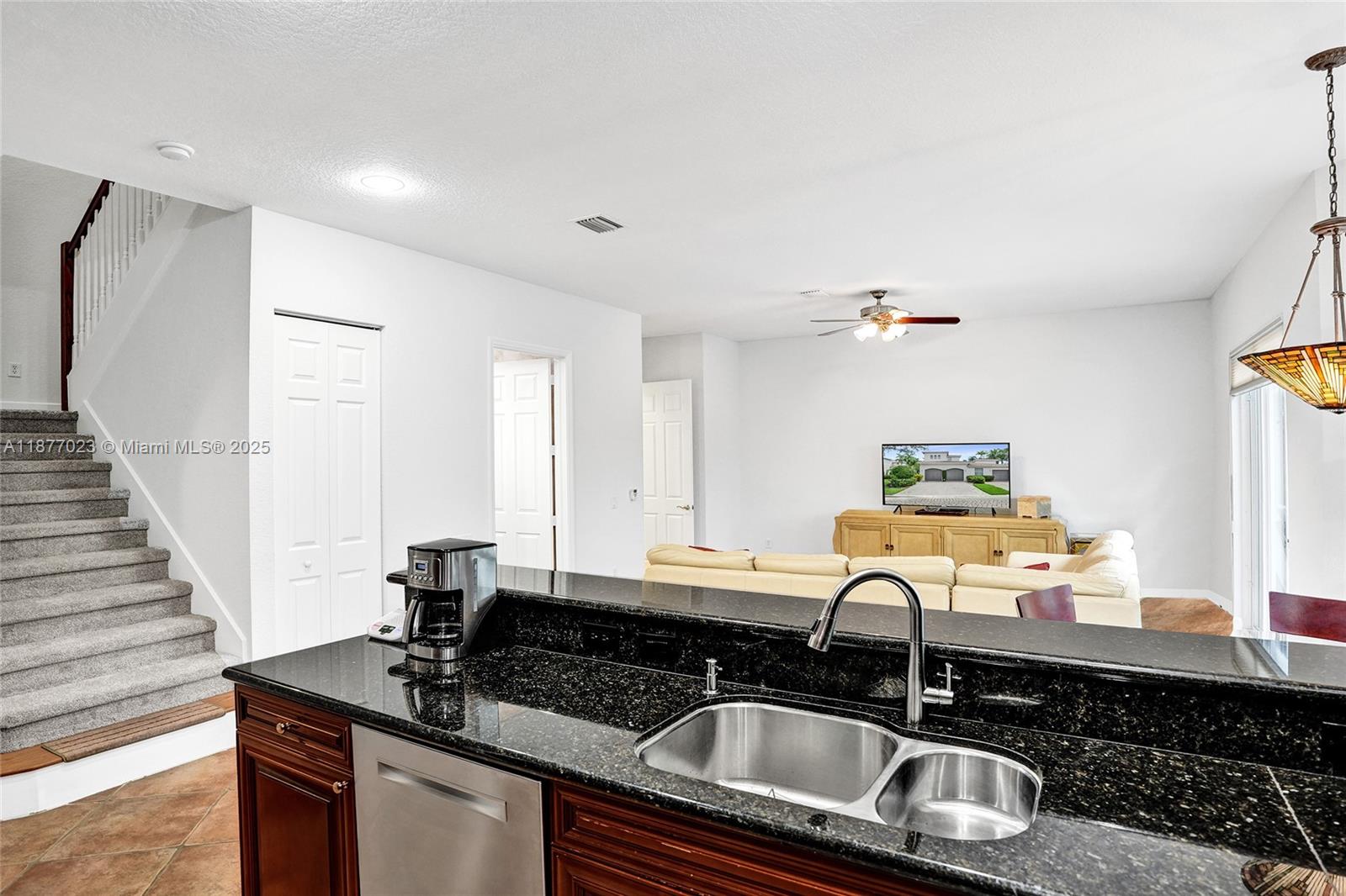 Photo of 842 Spinnaker Dr E  (842), Hollywood, Florida, 33019 - 