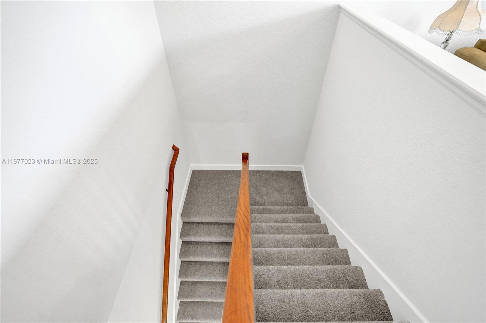 Photo of 842 Spinnaker Dr E  (842), Hollywood, Florida, 33019 - 