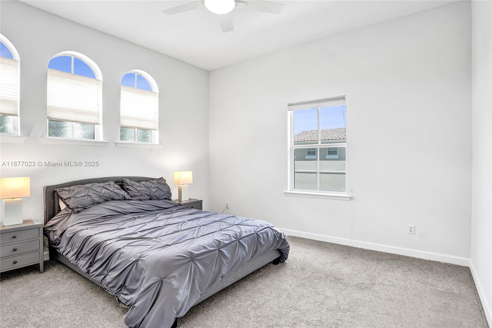 Photo of 842 Spinnaker Dr E  (842), Hollywood, Florida, 33019 - 