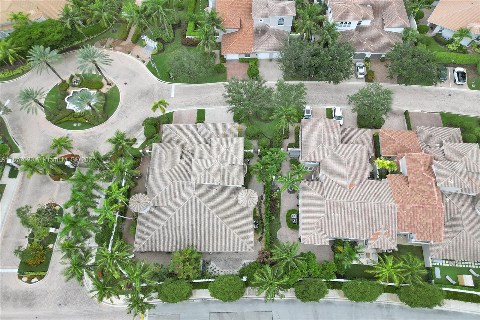 Photo of 842 Spinnaker Dr E  (842), Hollywood, Florida, 33019 - 