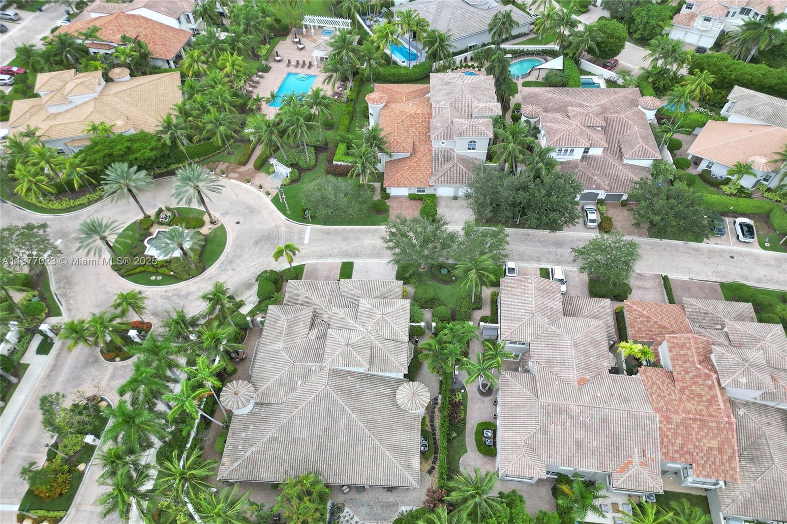 Photo of 842 Spinnaker Dr E  (842), Hollywood, Florida, 33019 - 