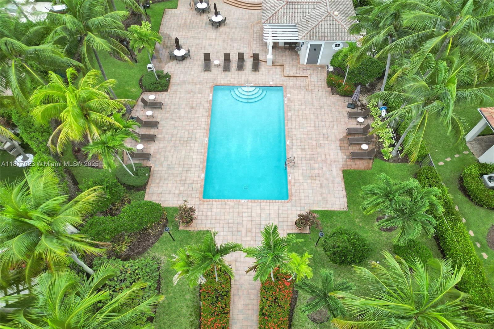 Photo of 842 Spinnaker Dr E  (842), Hollywood, Florida, 33019 - 