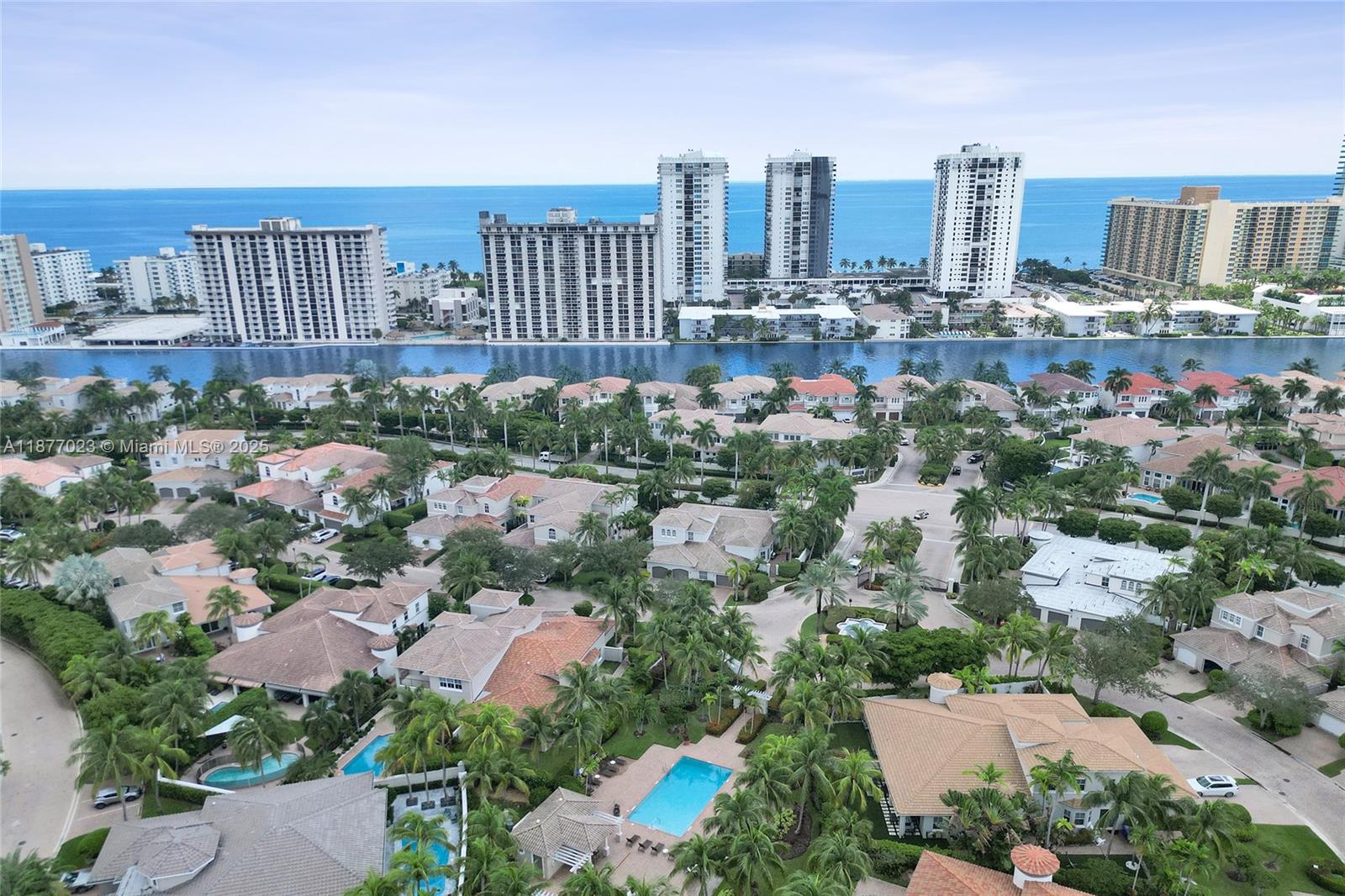 Photo of 842 Spinnaker Dr E  (842), Hollywood, Florida, 33019 - 