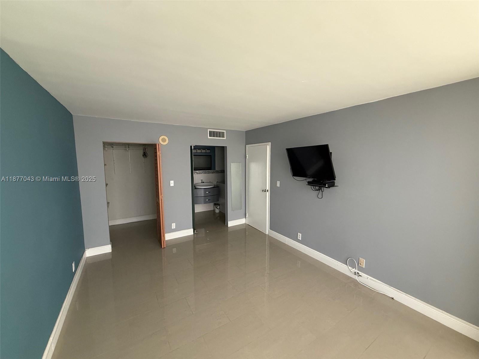 Photo of 16909 Bay Rd  #712, Sunny Isles Beach, Florida, 33160 - 