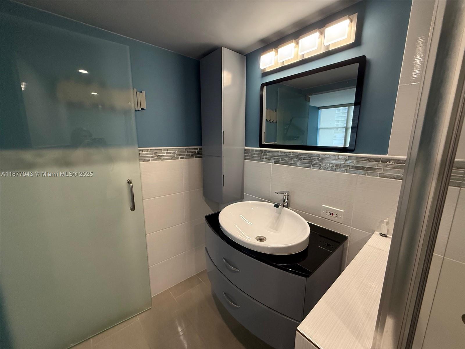 Photo of 16909 Bay Rd  #712, Sunny Isles Beach, Florida, 33160 - 