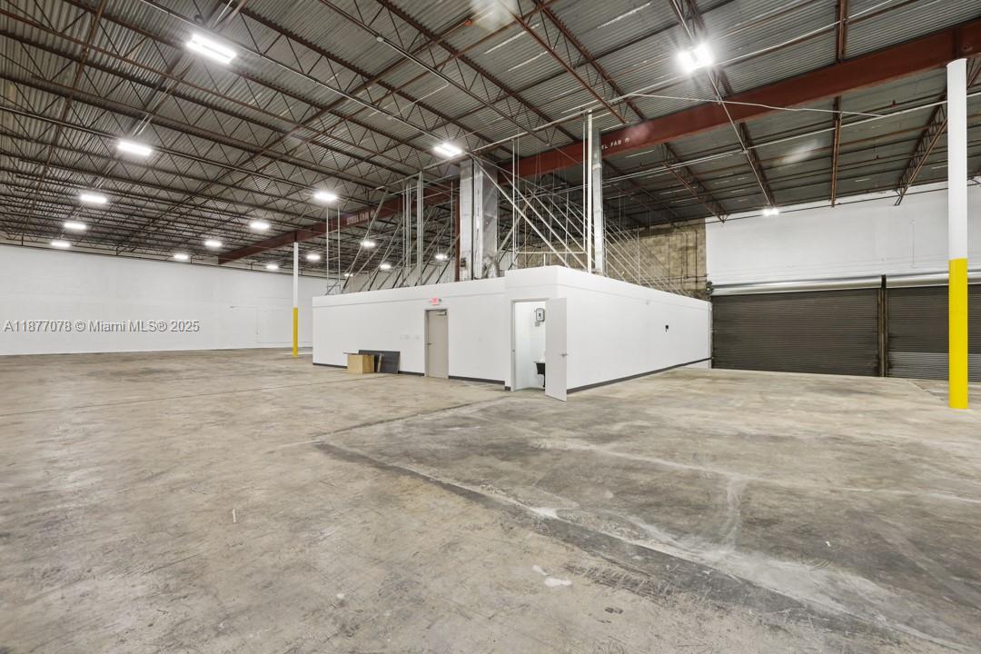 1308  /   sq. ft. $ 2025-09-11 0 Photo