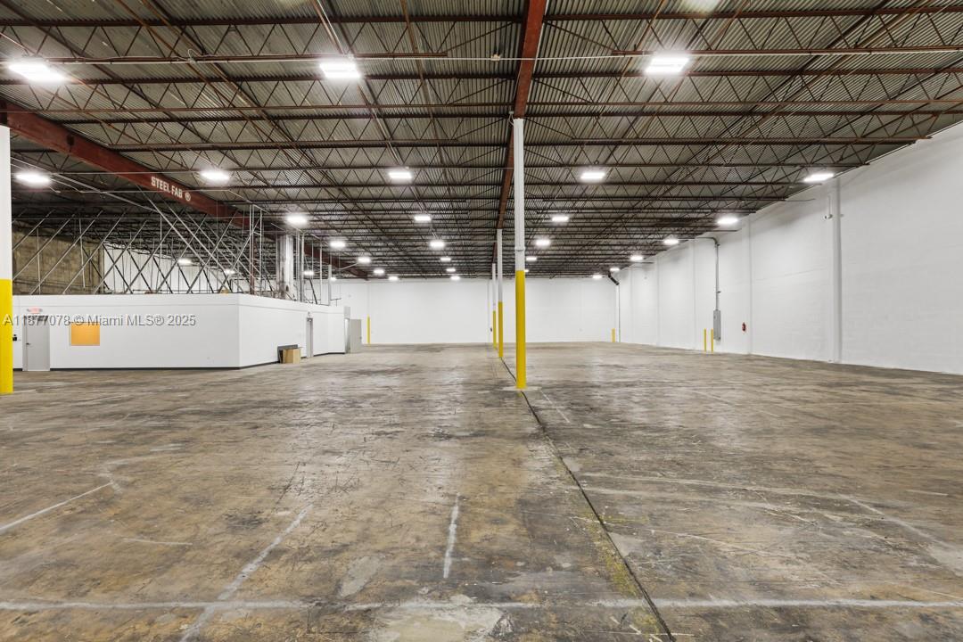 1308  /   sq. ft. $ 2025-09-11 0 Photo