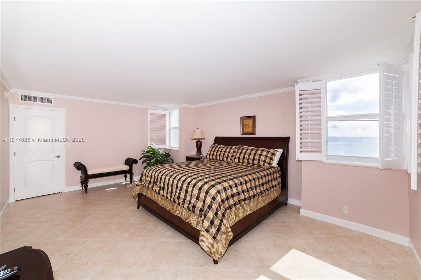 Photo of 1904 Ocean Dr  #604, Hallandale Beach, Florida, 33009 - 