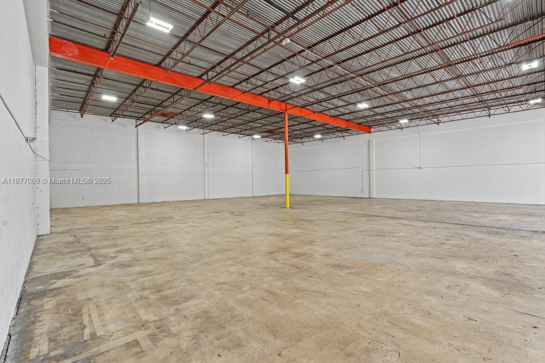 1684  /   sq. ft. $ 2025-09-11 0 foto