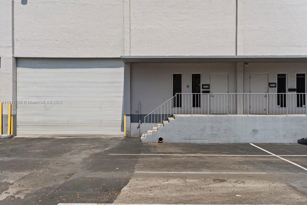 1684  /   sq. ft. $ 2025-09-11 0 foto