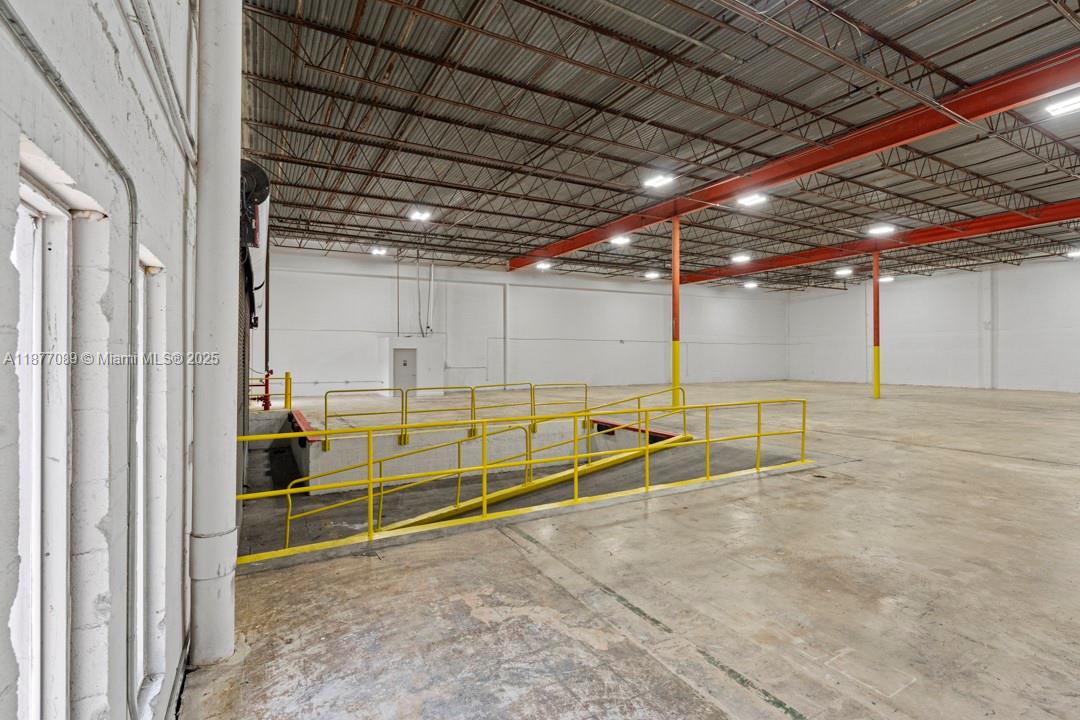 1684  /   sq. ft. $ 2025-09-11 0 foto