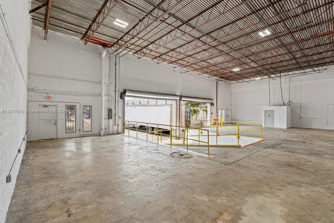 1684  /   sq. ft. $ 2025-09-11 0 foto