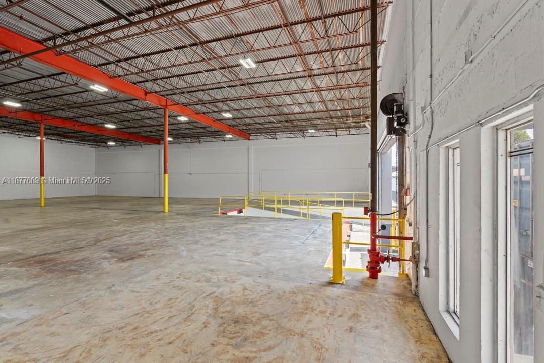 1684  /   sq. ft. $ 2025-09-11 0 foto