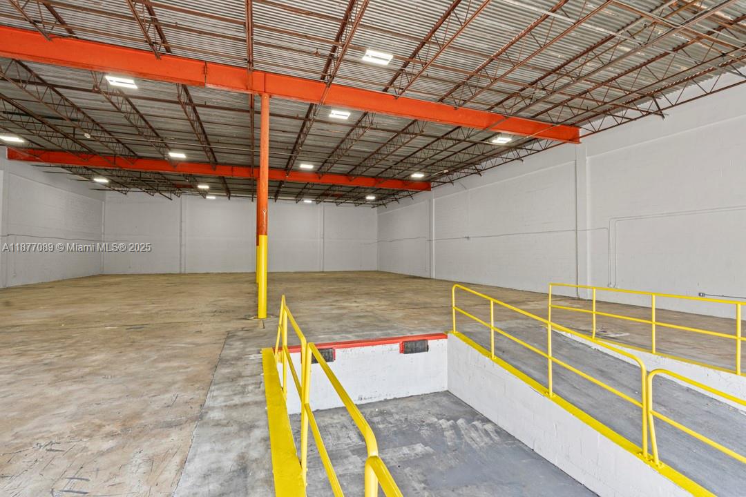1684  /   sq. ft. $ 2025-09-11 0 foto