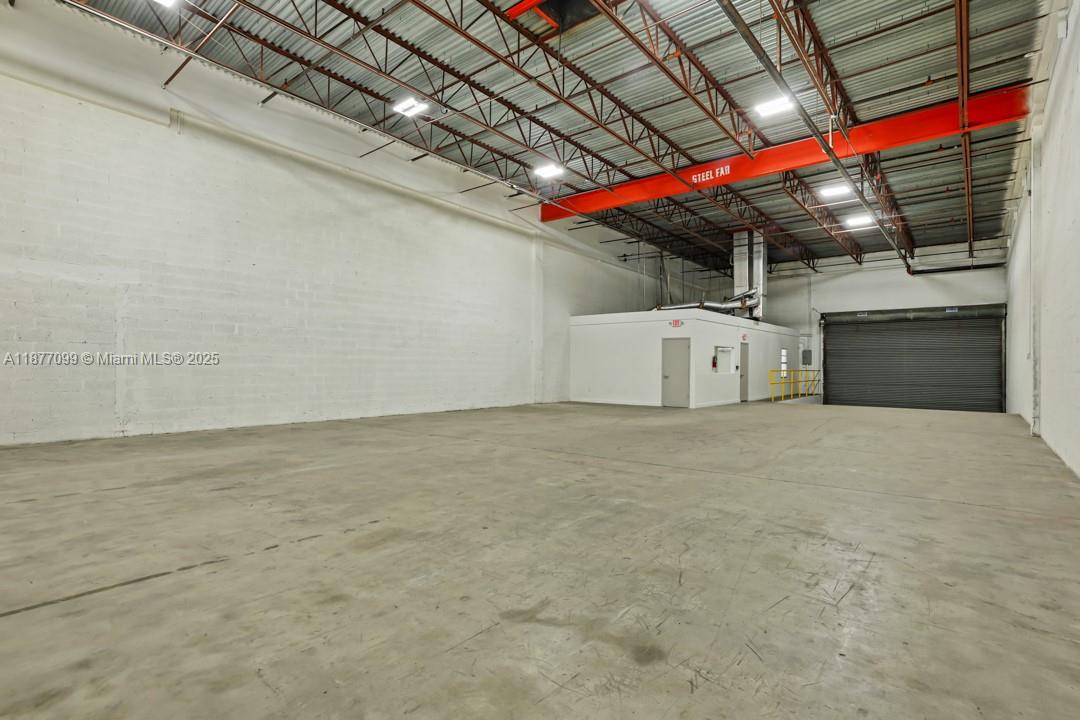 See details 7995-7999 / sq. ft. $ 2025-09-11 0 Photo