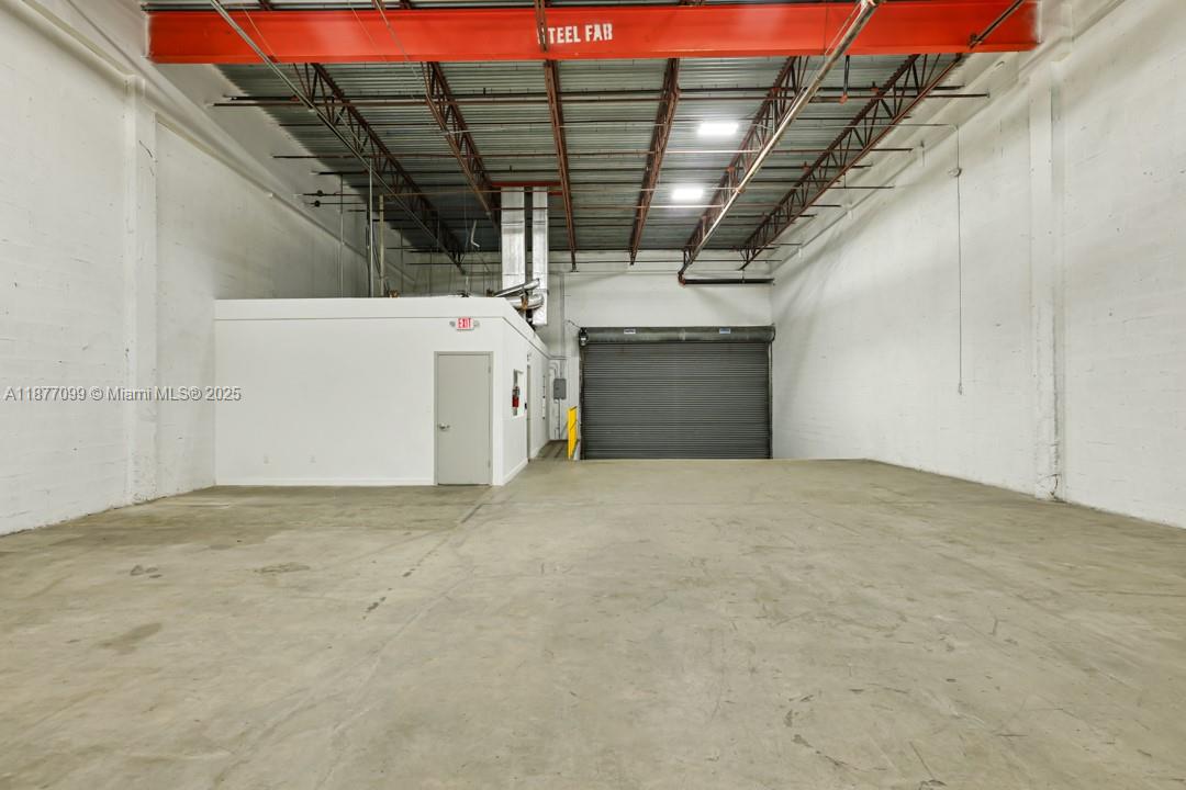 See details 7995-7999 / sq. ft. $ 2025-09-11 0 Photo