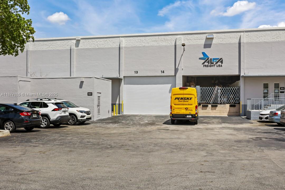 1820  /   sq. ft. $ 2025-09-11 0 Photo
