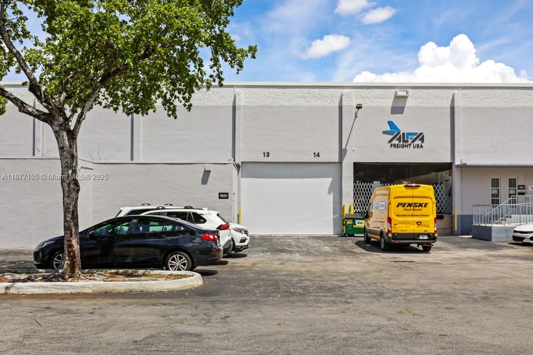 1820  /   sq. ft. $ 2025-09-11 0 Photo