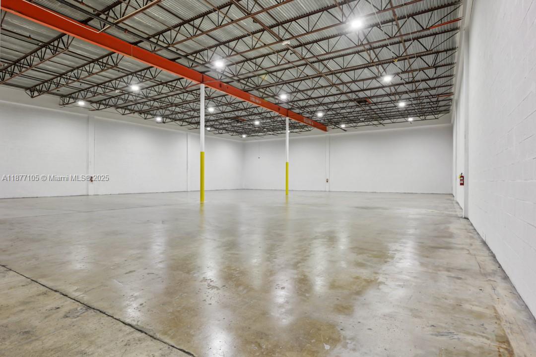 1820  /   sq. ft. $ 2025-09-11 0 Photo