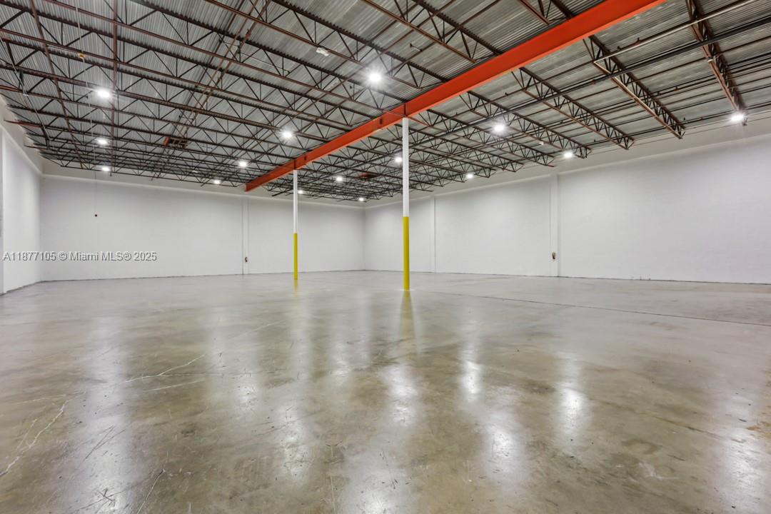 1820  /   sq. ft. $ 2025-09-11 0 Photo
