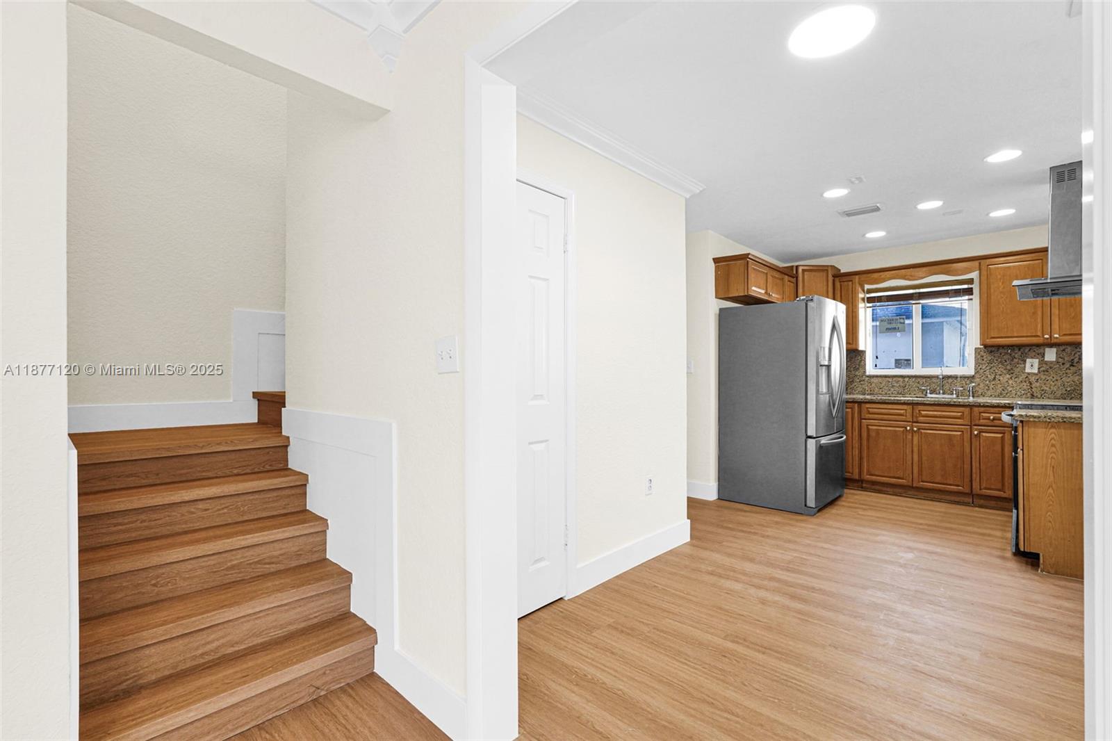   /  2153 sq. ft. $ 2025-09-11 0 Photo