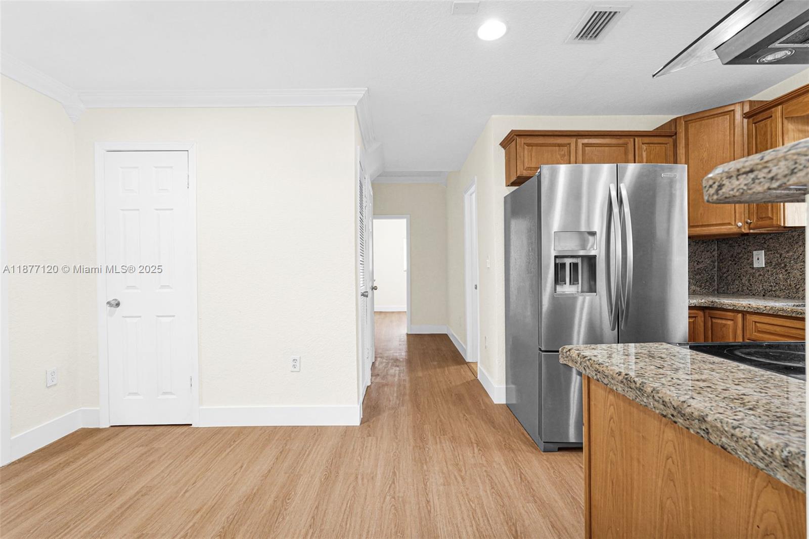   /  2153 sq. ft. $ 2025-09-11 0 Photo