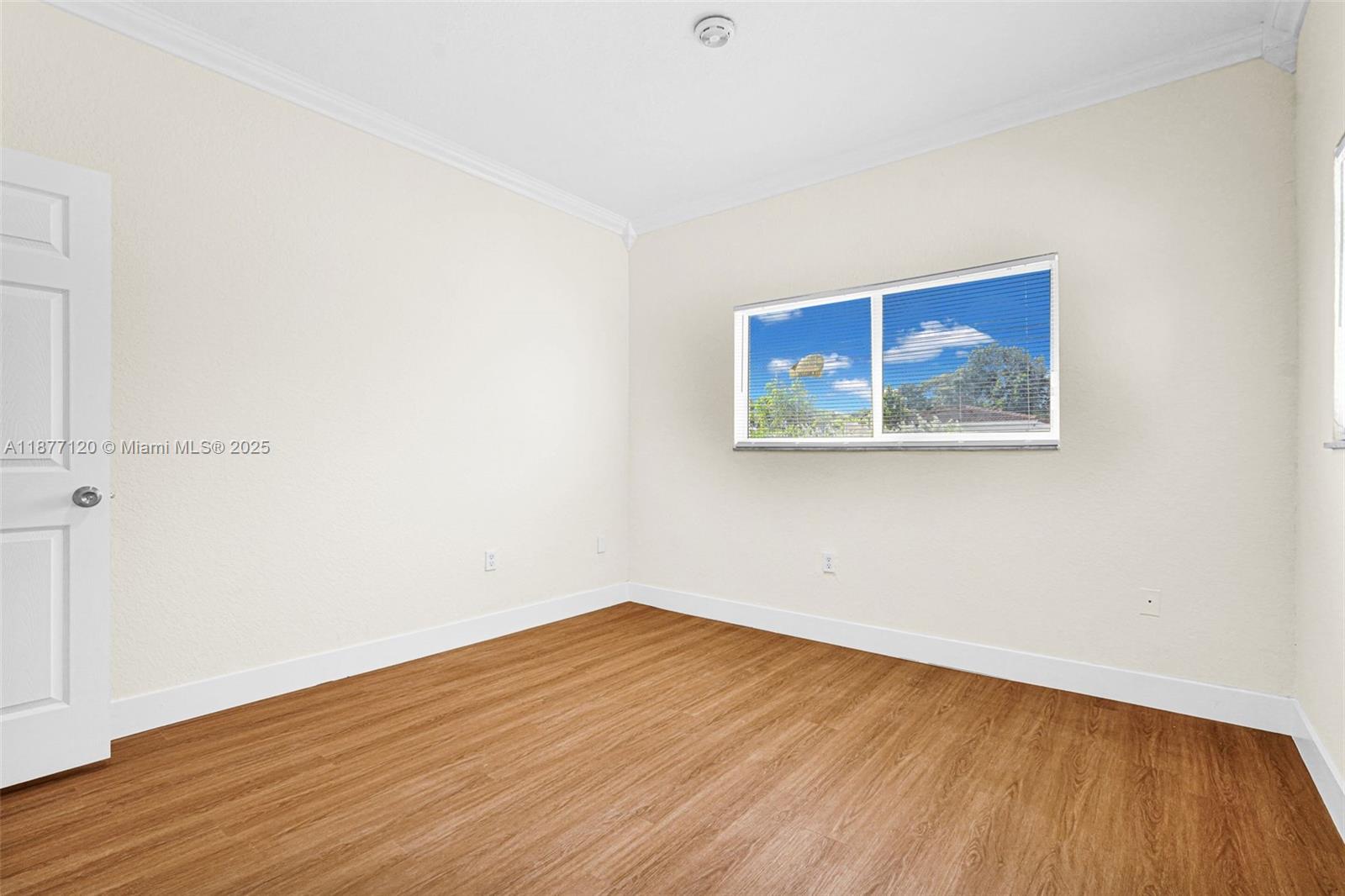   /  2153 sq. ft. $ 2025-09-11 0 Photo