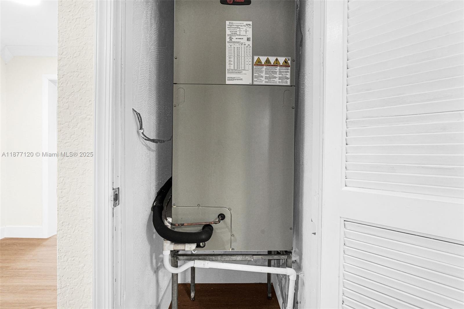  /  2153 sq. ft. $ 2025-09-11 0 Photo