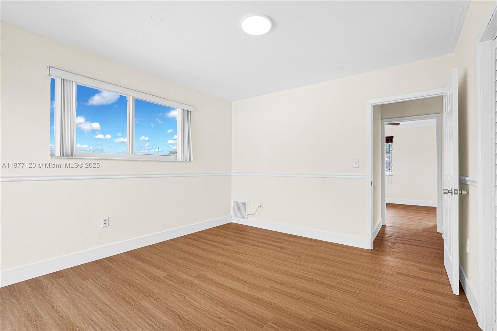   /  2153 sq. ft. $ 2025-09-11 0 Photo