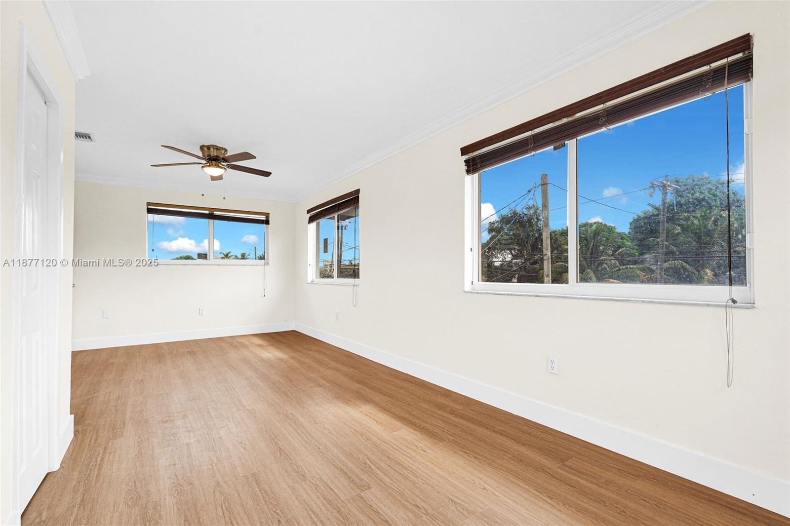   /  2153 sq. ft. $ 2025-09-11 0 Photo